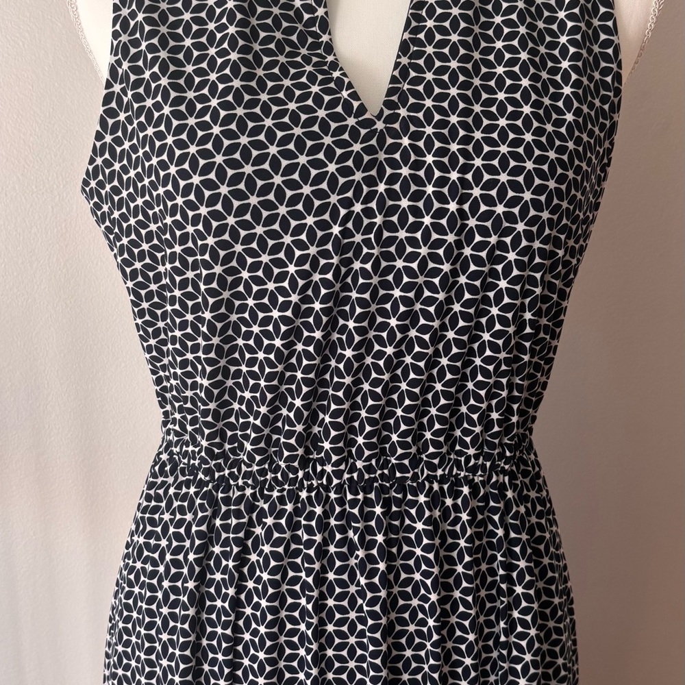 Anne Klein Black and White Sleeveless Midi Sundress